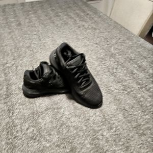 Under Armour sneakers,  6.5, black